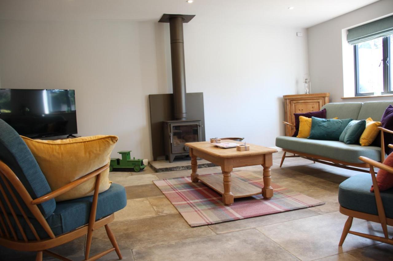 Wonderfully Spacious Luxury Holiday Cottage Billingshurst Exterior photo
