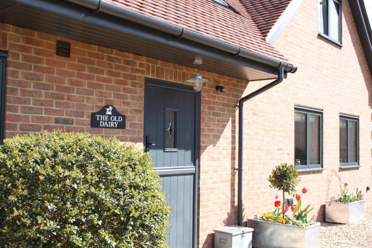 Wonderfully Spacious Luxury Holiday Cottage Billingshurst Exterior photo