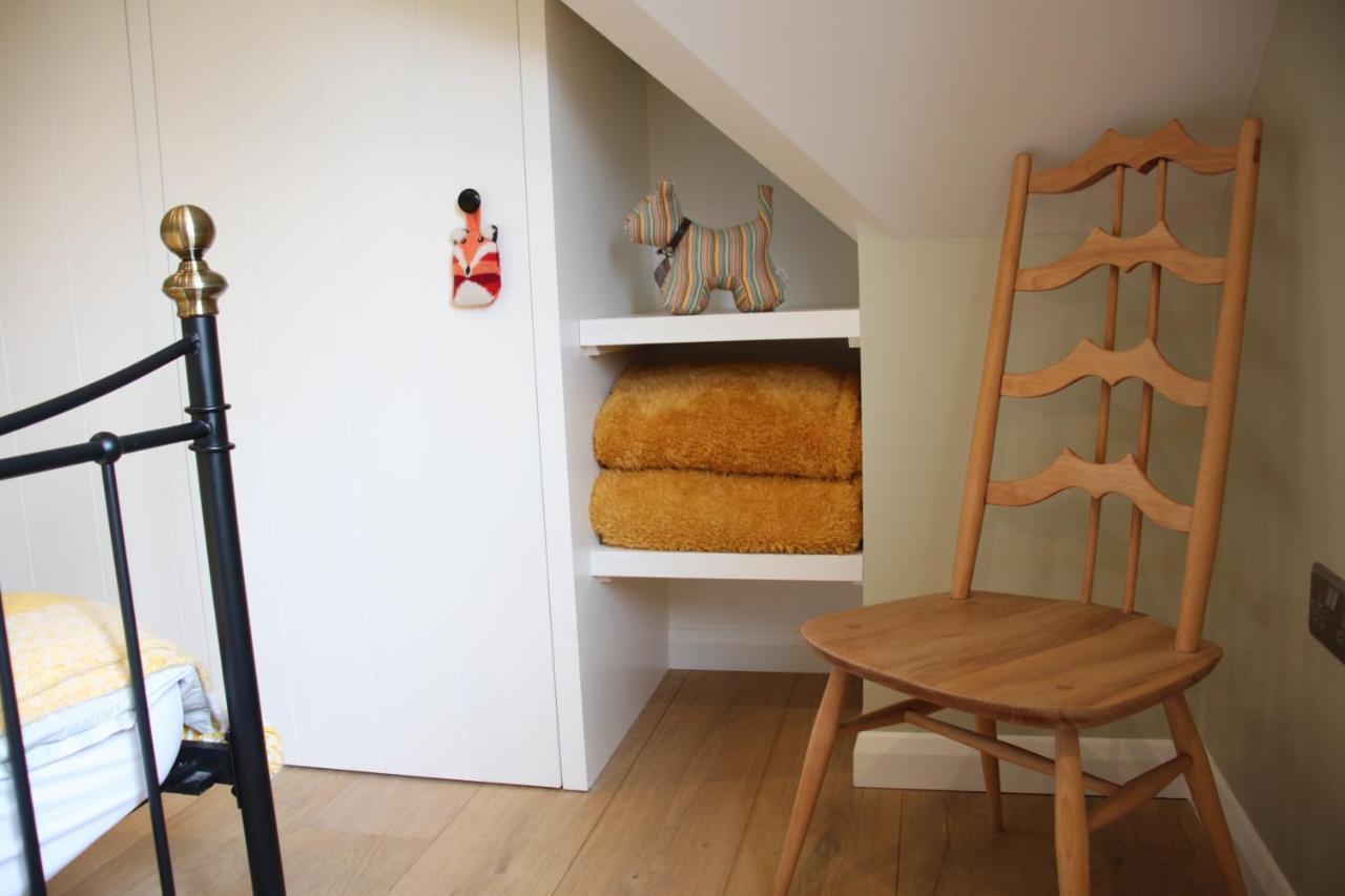 Wonderfully Spacious Luxury Holiday Cottage Billingshurst Exterior photo